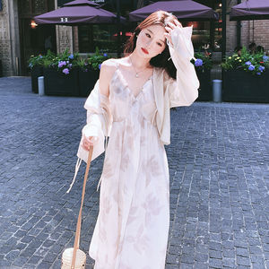 法式吊带连衣裙女2025早春秋新款今年流行碎花裙防晒衫图片