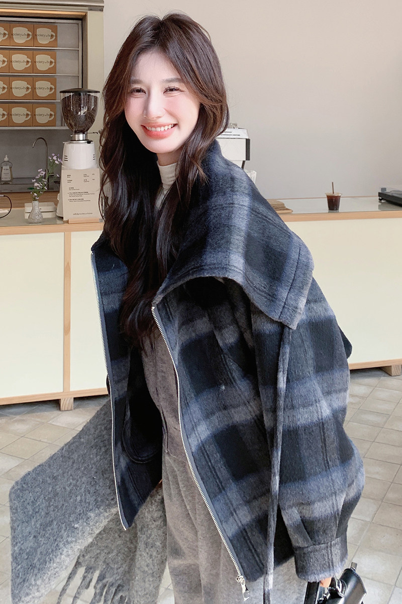 黑色格纹翻领羊毛上衣女春秋2025新款独特设计感小个子毛呢短外套,女装毛呢外套,浙宝186