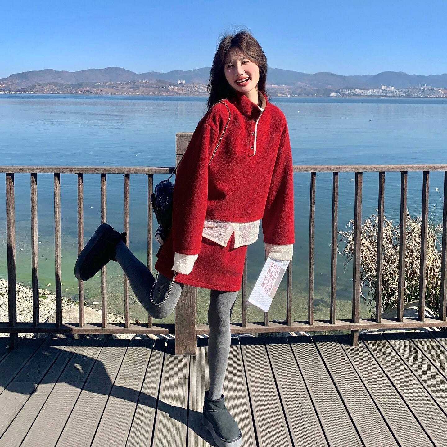 已出货春新款薄红色毛呢蕾丝拼接套装两件套8187p150k238,女装套装/套裙,2B186