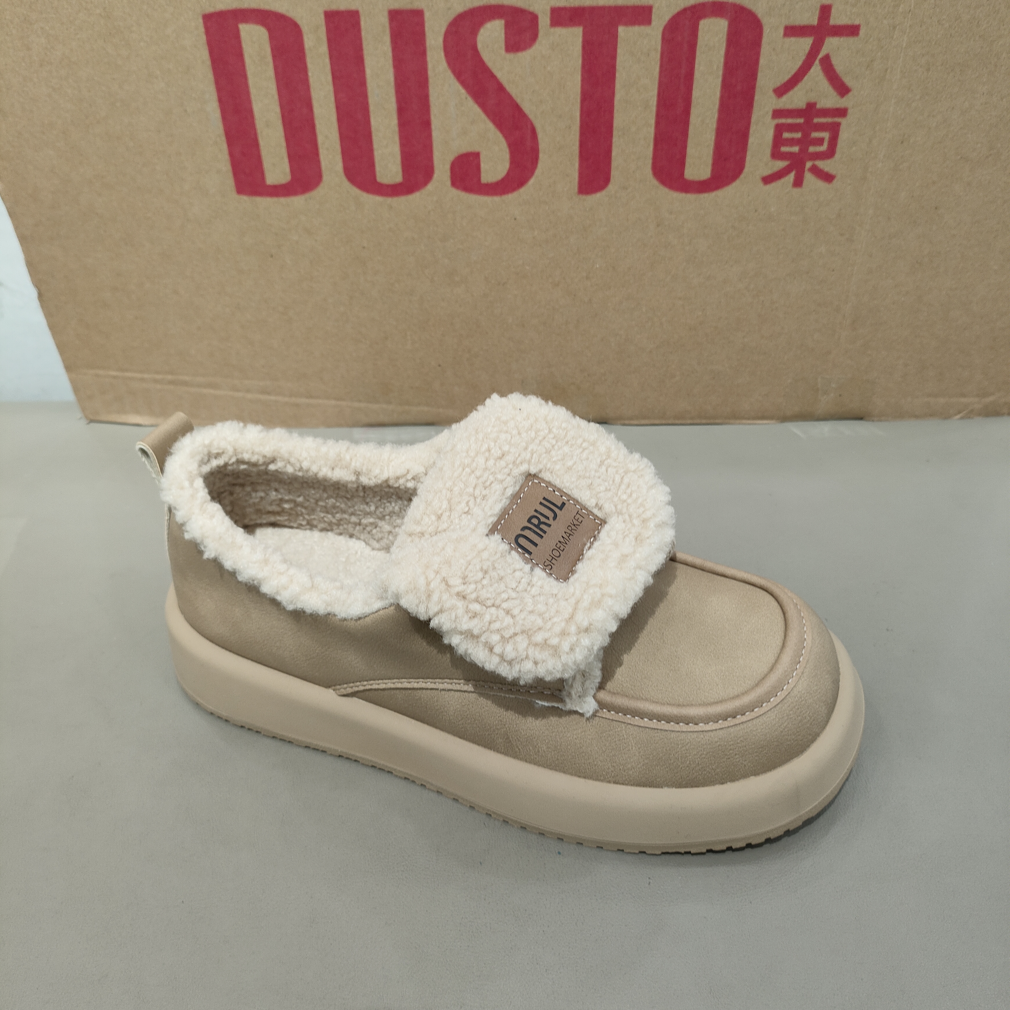 大东加绒雪地靴女2025冬季新款厚底乐福鞋毛毛翻盖棉鞋1121