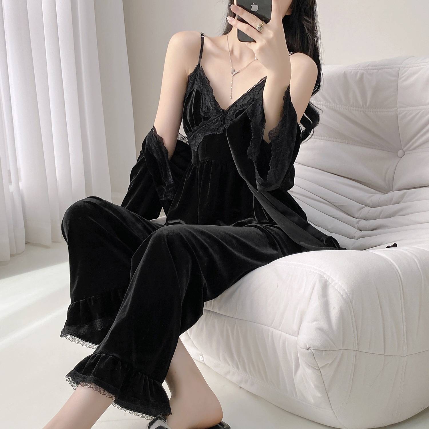 2026秋冬新款海岛绒性感睡衣女吊带长裤开衫三件套家居可外穿露思