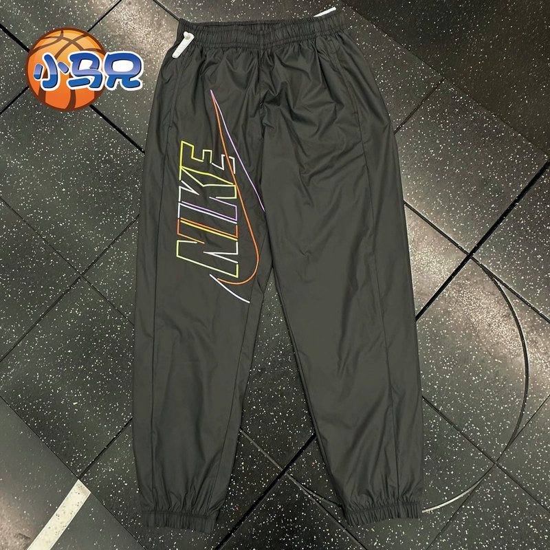 Nike/耐克男子刺绣束脚梭织长裤