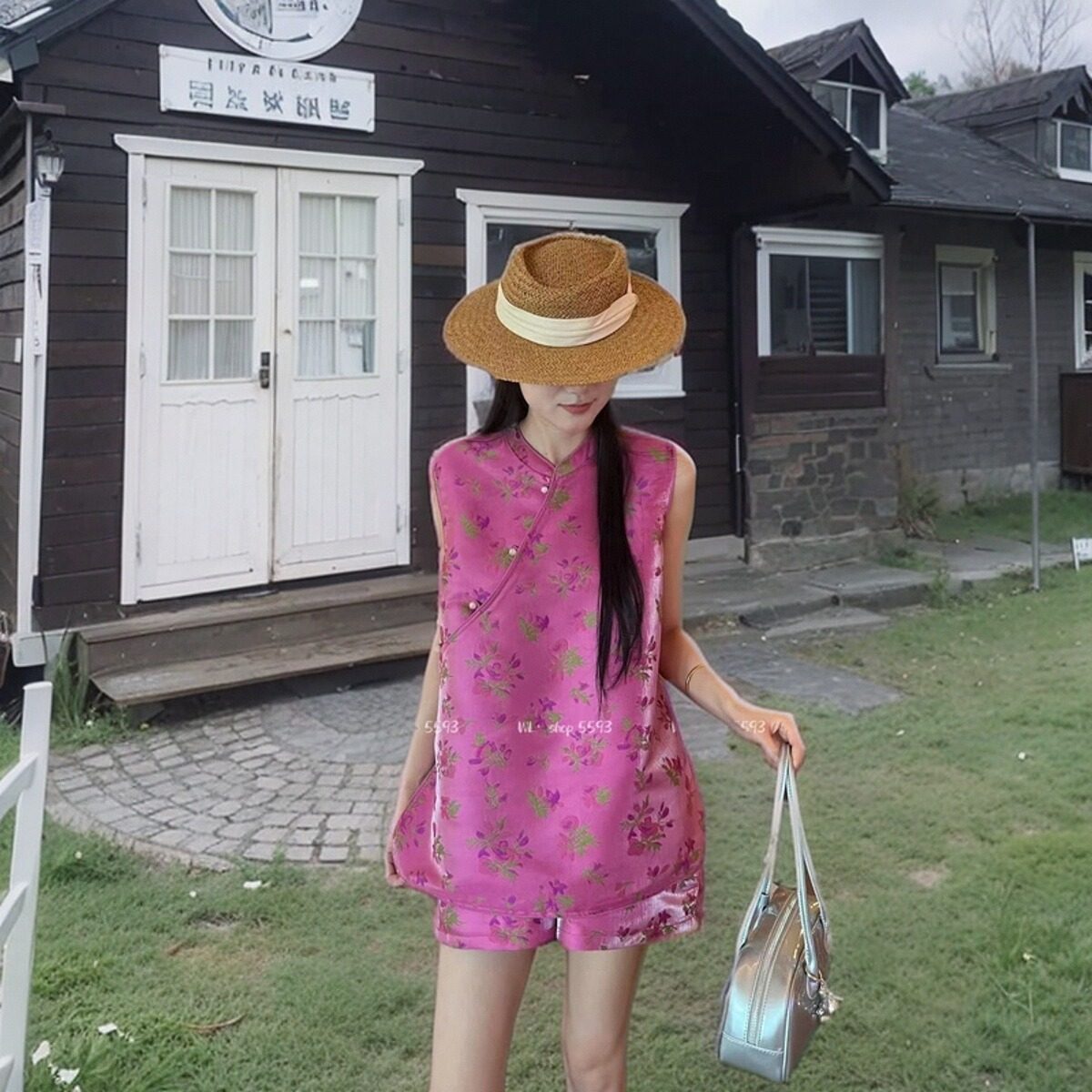 闺蜜装新中式碎花时尚套装2024夏装新款百搭无袖上衣短裤两件套女