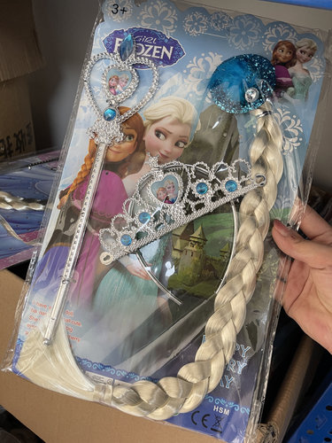 冰雪奇缘爱莎公主裙套装儿童饰品头饰发饰皇冠假发辫子魔法棒包邮