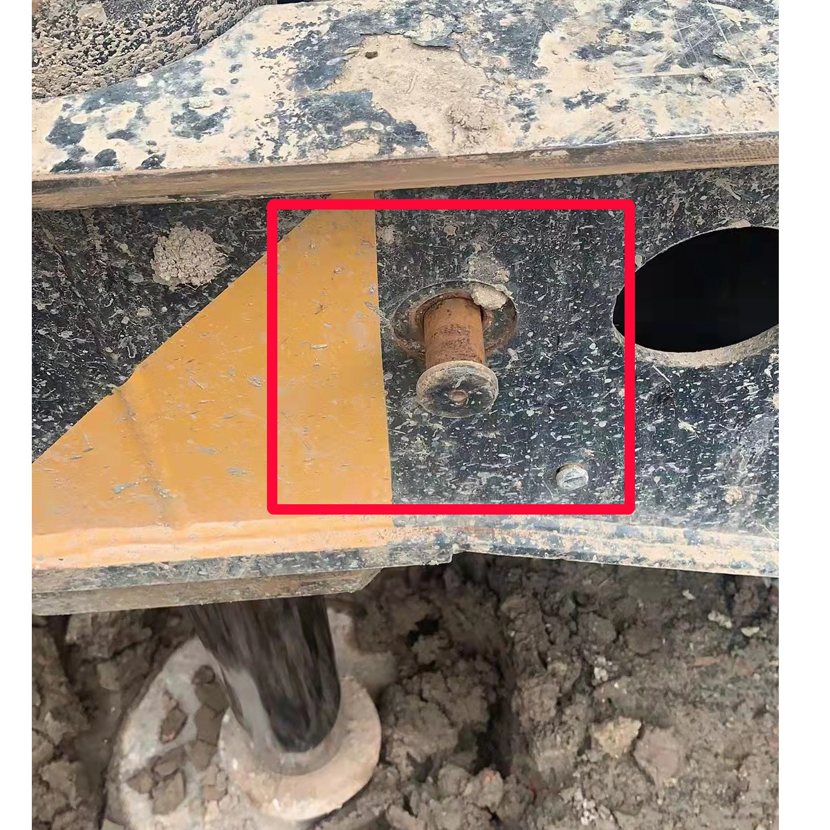 徐工吊车水平油缸销轴活动方箱轴