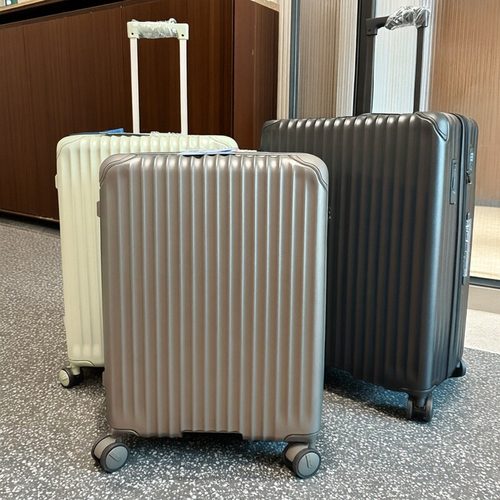 日本hinomoto万向轮行李箱刹车功能旅行箱子