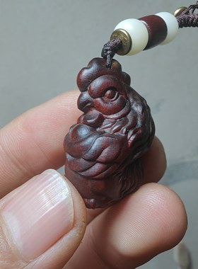 紫檀红木头精雕刻生肖鸡车钥匙扣小吊坠文盘玩手把挂件质制包饰品