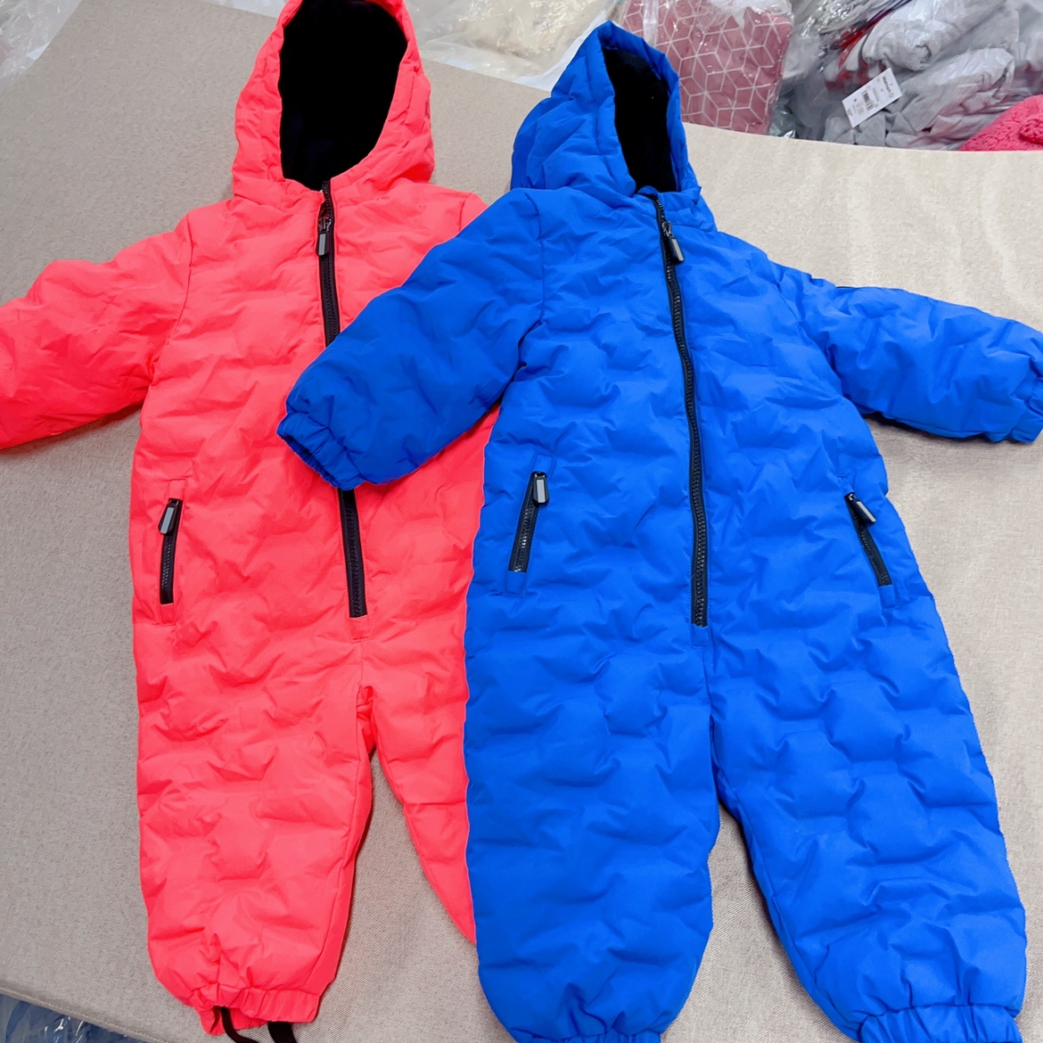 8折清返现北欧风夹棉加厚连身棉衣带帽外出防寒服1-2-3岁