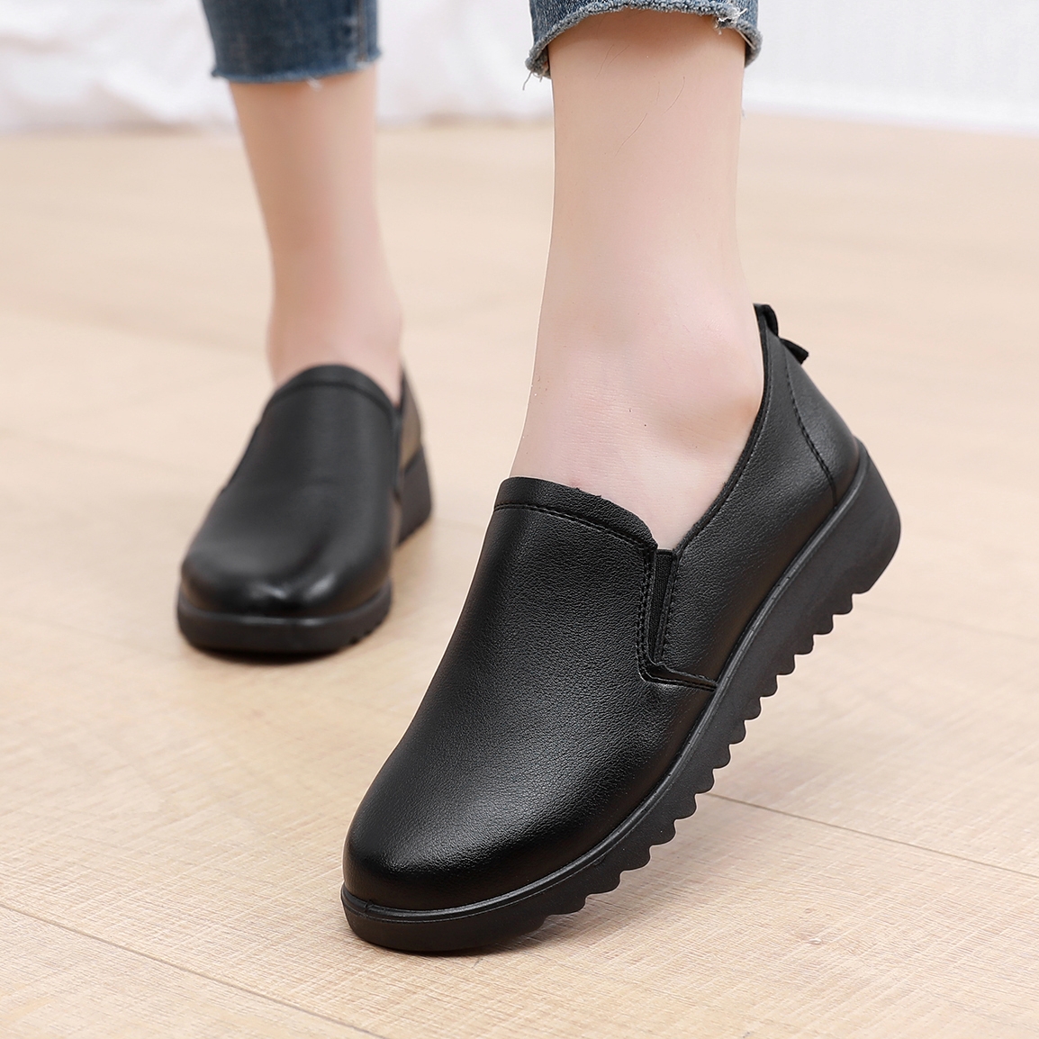 防水防滑黑色工作鞋中老年皮鞋