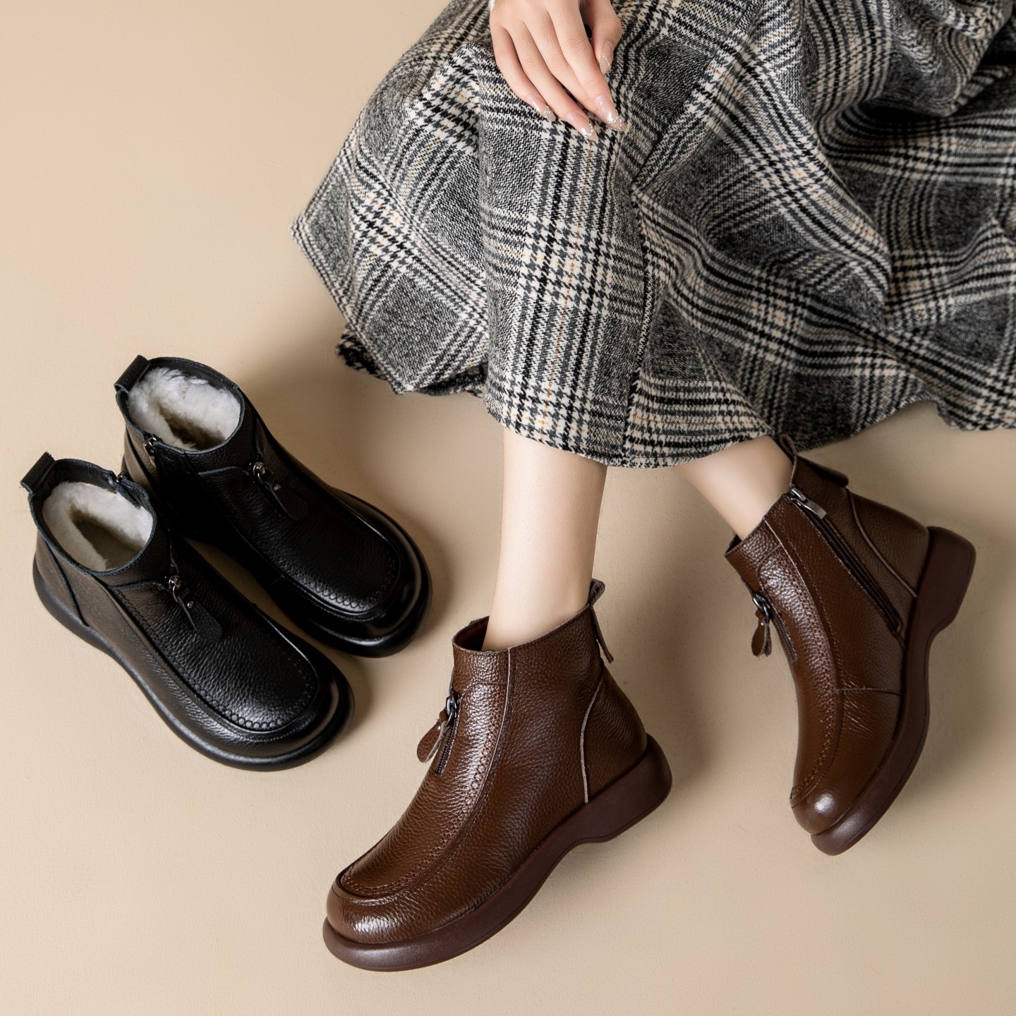 加绒加厚冬季羊毛一体妈妈棉鞋平跟软底中老年短靴圆头宽松不挤脚,女鞋,时装靴,淘宝优惠券,粉丝福利购,淘宝优惠卷