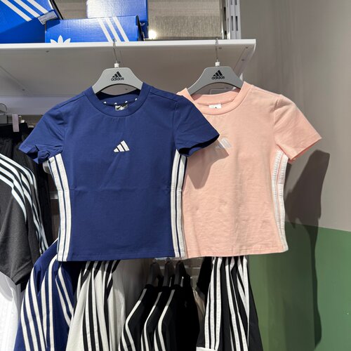 Adidas阿迪达斯女子26夏季新款短款修身运动透气短袖T恤 KD2343