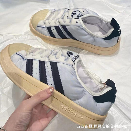 正品Adidas/阿迪达斯三叶草男女休闲低帮面包鞋棉鞋HP6697 HP6698