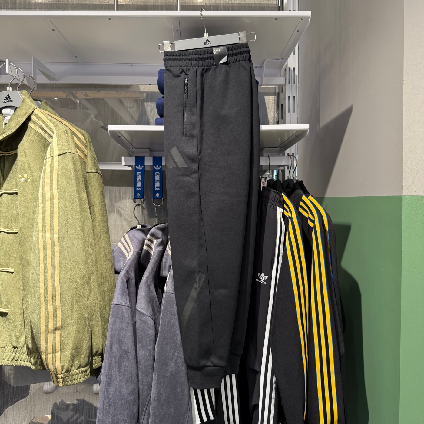 Adidas阿迪达斯男子保暖长裤ZNE25春秋新款束脚运动休闲裤JD9599