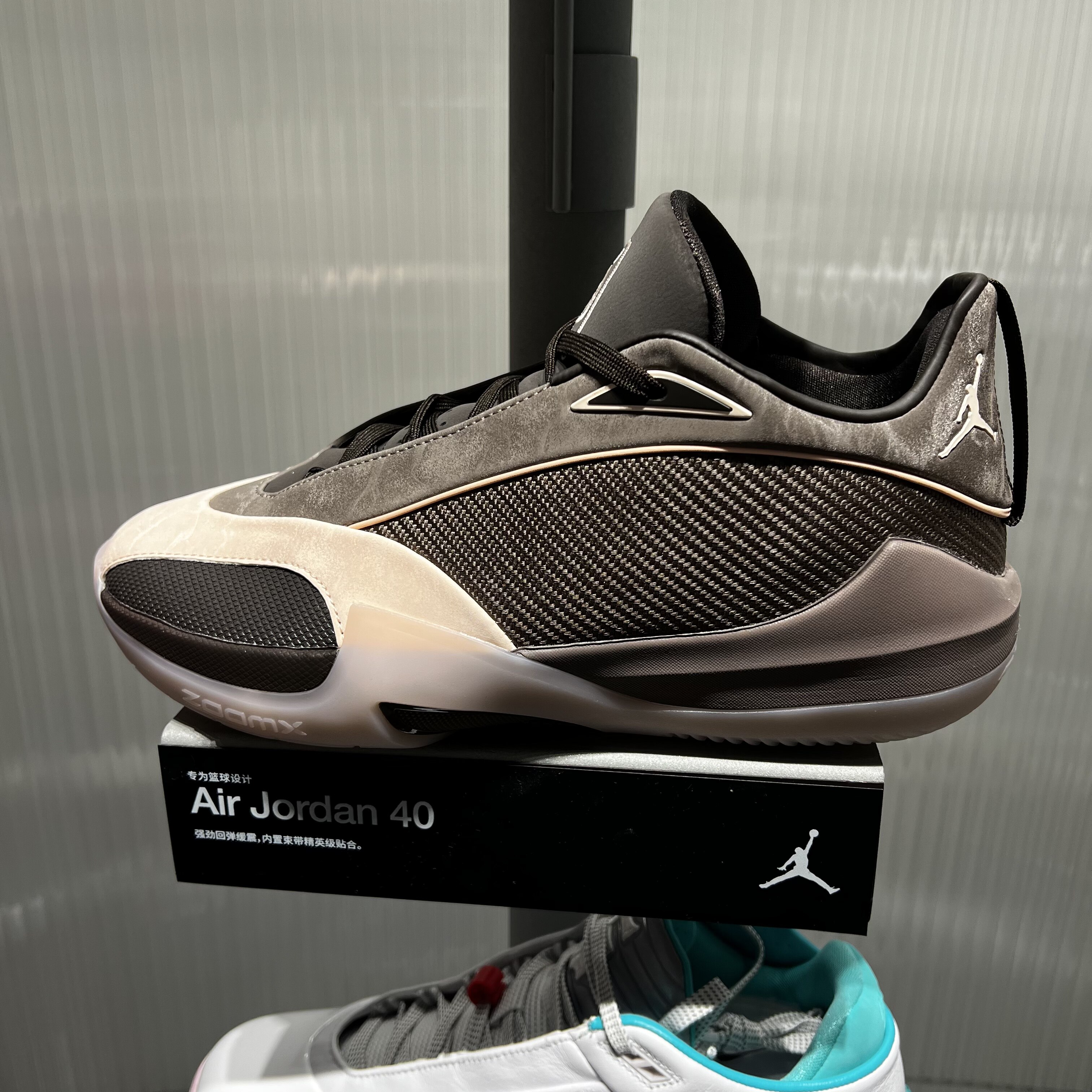 NIKE耐克男鞋新款经典运动休闲鞋网面透气耐磨跑步鞋IV7236-200