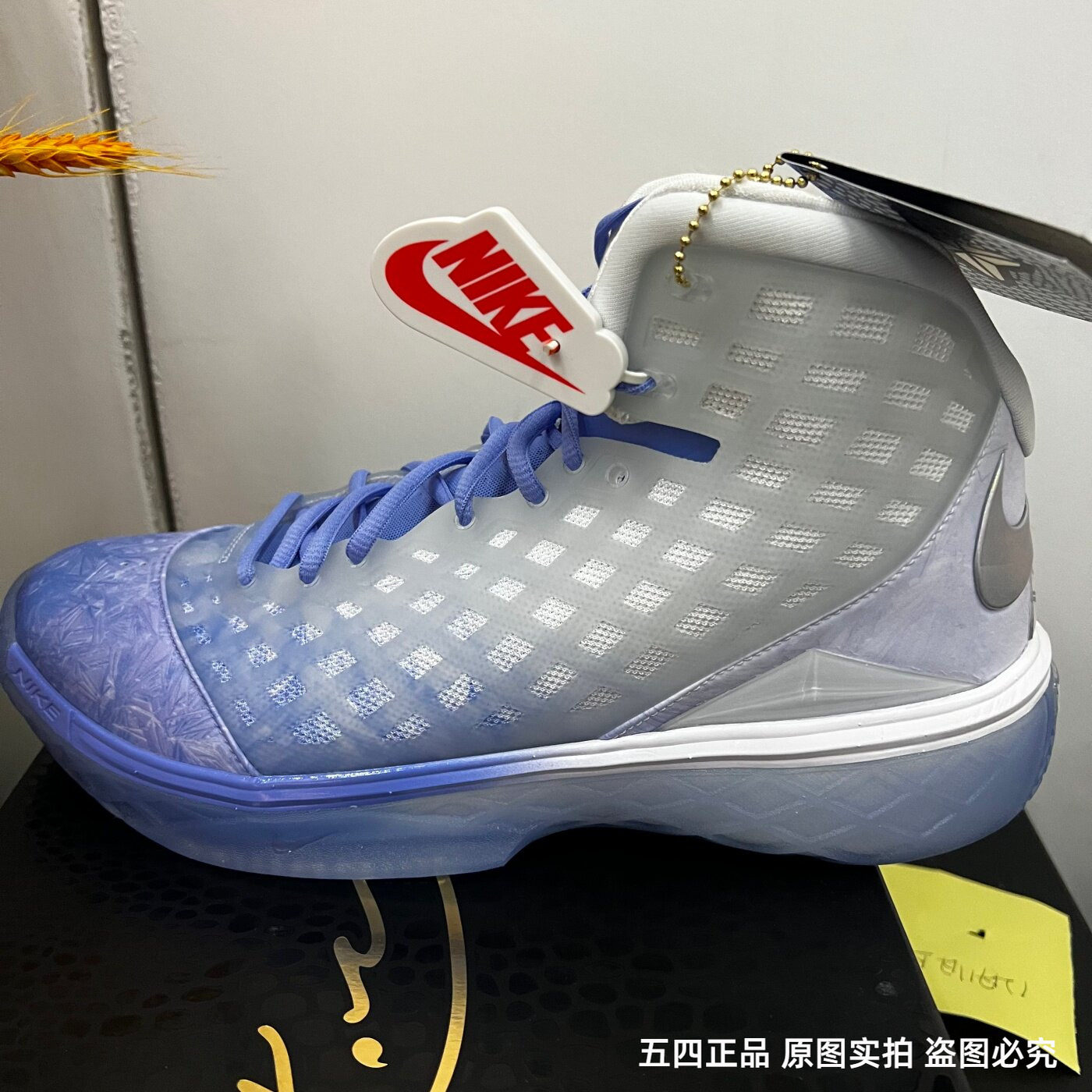 Nike耐克 Kobe 3科比3白蓝冰雪圣诞高帮实战耐磨篮球鞋IQ5338-400