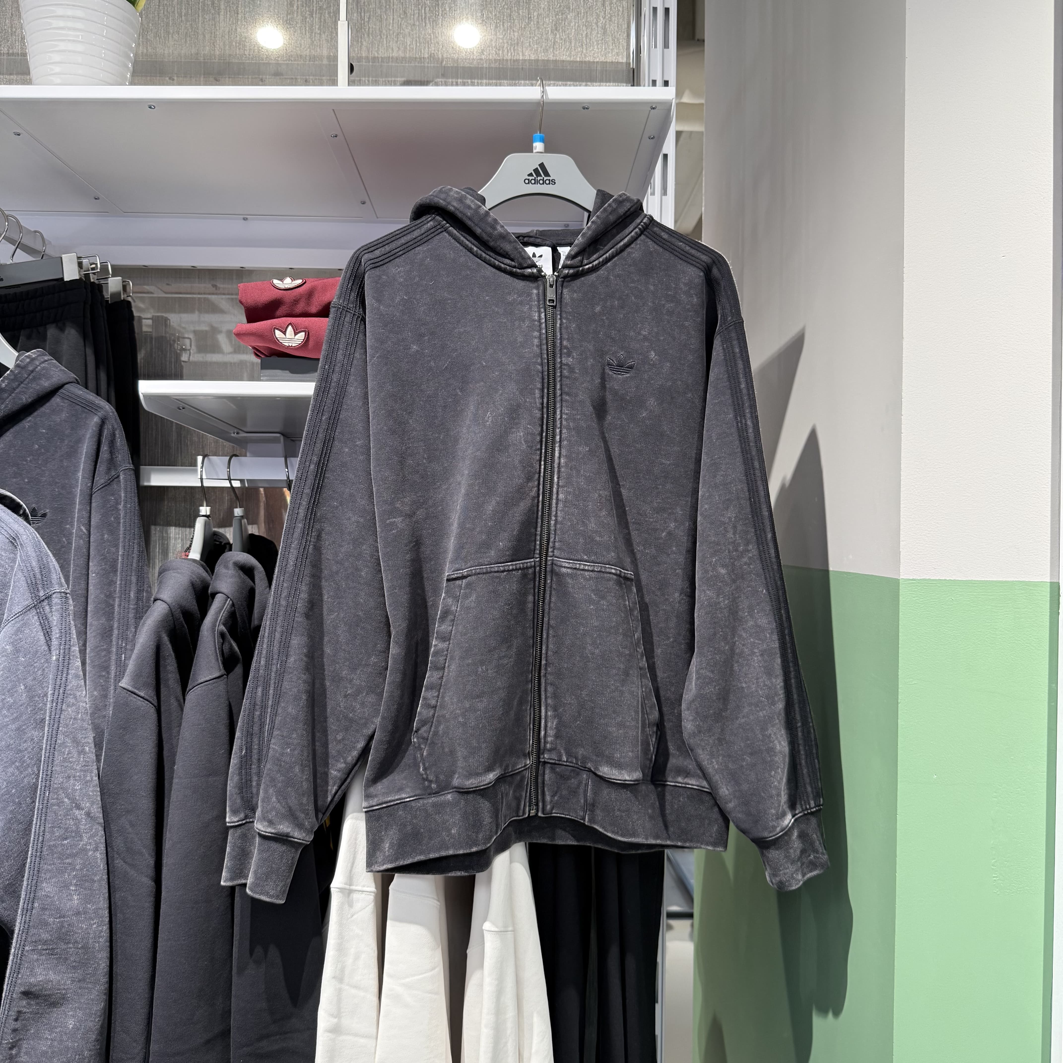 Adidas阿迪达斯三叶草男25新款水洗做旧款外套复古休闲夹克KA2315