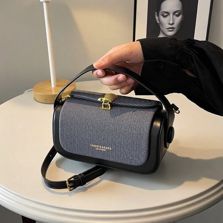 时尚手提包包2026春季新款韩版潮流小众女包轻奢复古小方包斜挎包