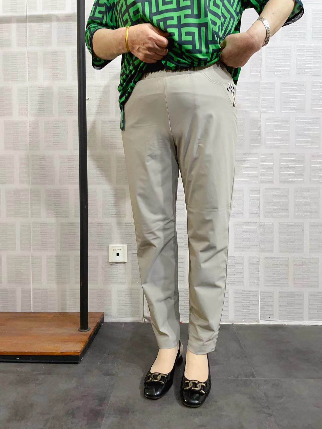 现货韩国东大门女士2025年夏季松紧腰口袋格子妈妈长裤女士正装裤