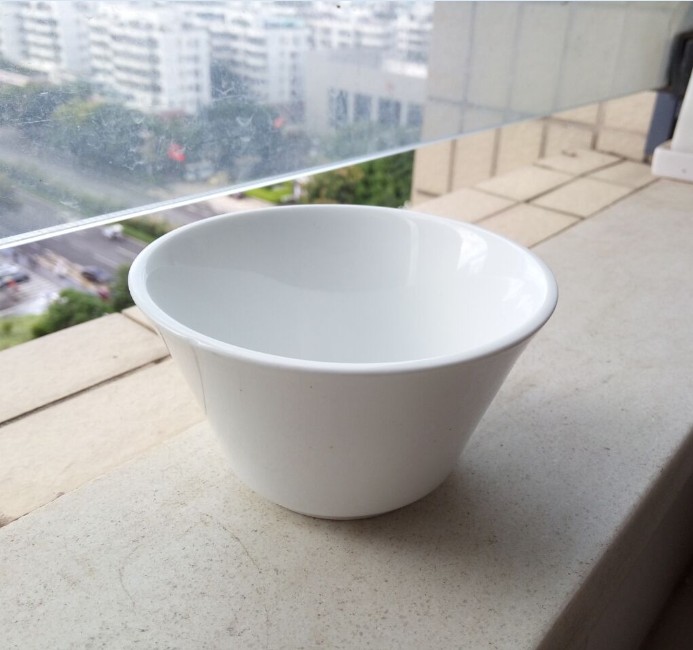 2.5元库存清仓打折处理 喇叭陶瓷碟敞口深圆碟 调味酱料酱菜碟子