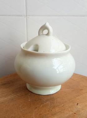 4.5元库存清仓处理奶黄色陶瓷储物瓶罐 家居桌面酱料调料调味瓶罐