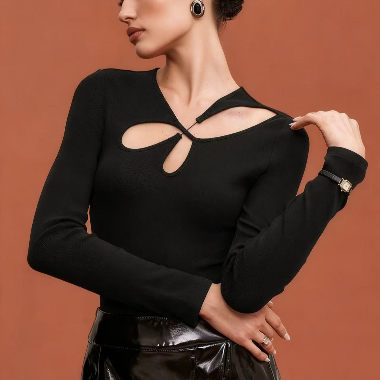 速卖通欧美时尚新款镂空设计感性感修身连体黑色长袖T恤打底衫女