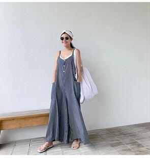 韩版夏季时尚条纹宽松阔腿休闲吊带长裤连体裤女Women's Jumpsuit