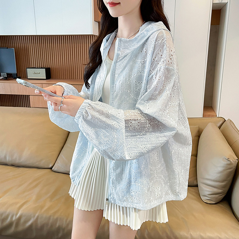 夏季新款女装宽松休闲提花透视带帽拉链开衫短款衬衫外套防晒衫