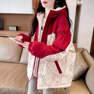 加绒加厚冲锋衣外套女秋冬2025新款初高中学生户外保暖羊羔毛棉服