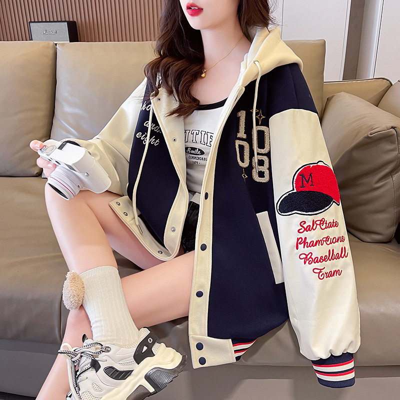 美式复古棒球服外套少女