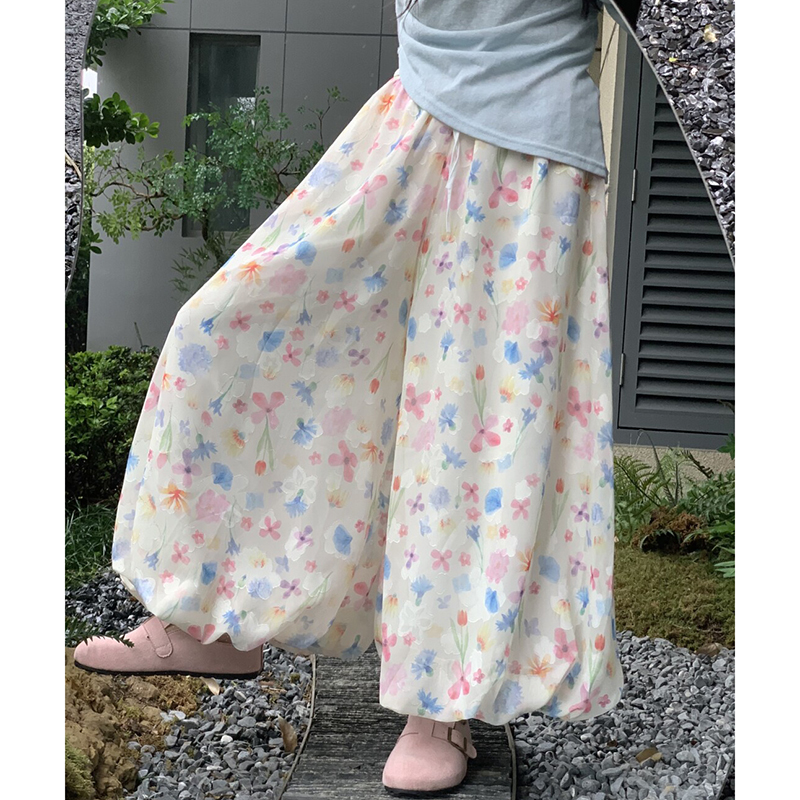 甜美宽松灯笼花苞裤女夏季2025新款初高中学生设计感碎花阔腿裙裤