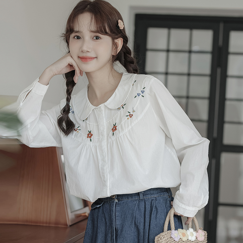 娃娃领刺绣宽松衬衫少女春秋季2025新款初中高中学生文艺长袖上衣