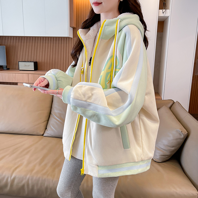 加绒加厚连帽外套女秋冬2025新款初高中学生慵懒风羊羔毛保暖棉衣