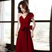 新娘敬酒服 酒红色晚礼服 订婚 结婚 演出 法式 回门 性感单肩长款