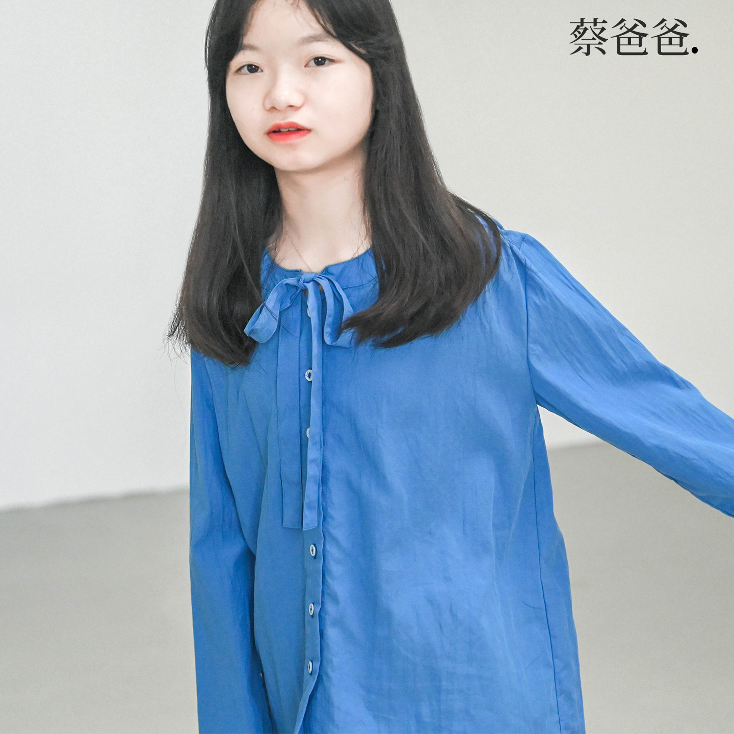 春秋款女童蓝色文艺长袖系带衬衫