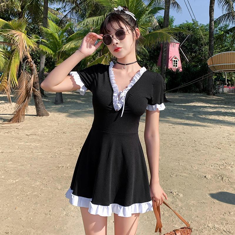 促销小香风小个子女生连体裙式泳衣显瘦遮肚保守款泳衣短袖泳装