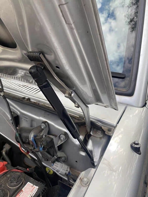 lc70系 71 76 78 79改装机盖液压撑杆