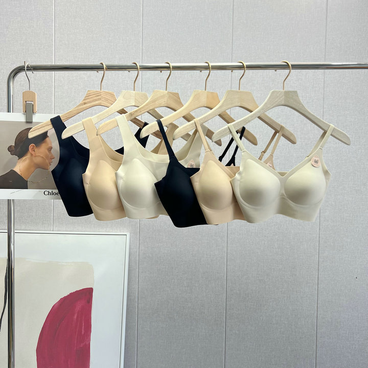 白T救星！隐形王者粉底液内衣云感隐形文胸无痕聚拢收副乳G051314