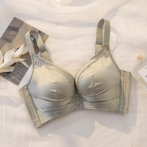 小胸无钢圈聚拢显大内衣女