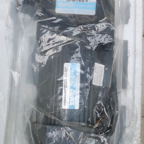 议价90W定速电机 型号：51K90GU-CFB 5可维修