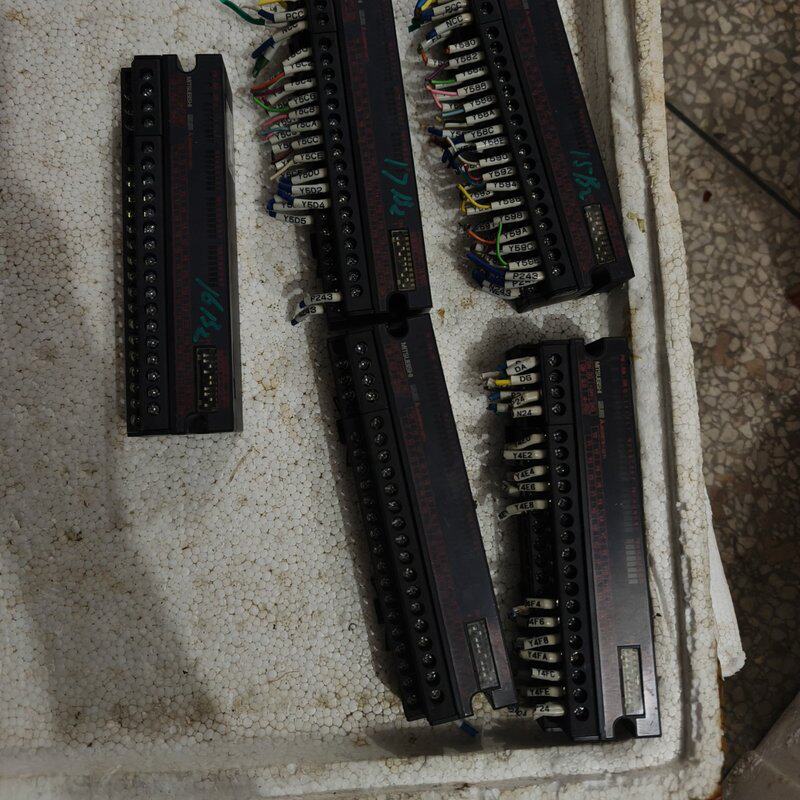 议价三菱CC-Link远程IO模块AJ65SBTB1-32T1可维修
