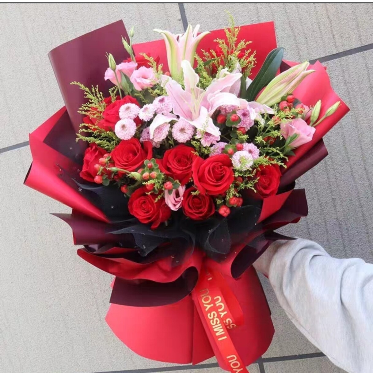 石家庄鲜花速递同城康乃馨香水百合玫瑰花束邯郸生日祝福配送花店