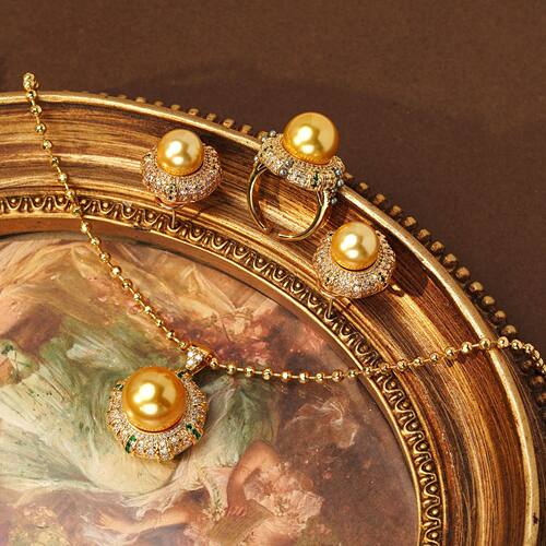 青岛中古女项链琉璃珍珠铜厚镀金保色微镶锆石吊坠耳钉戒指三件套