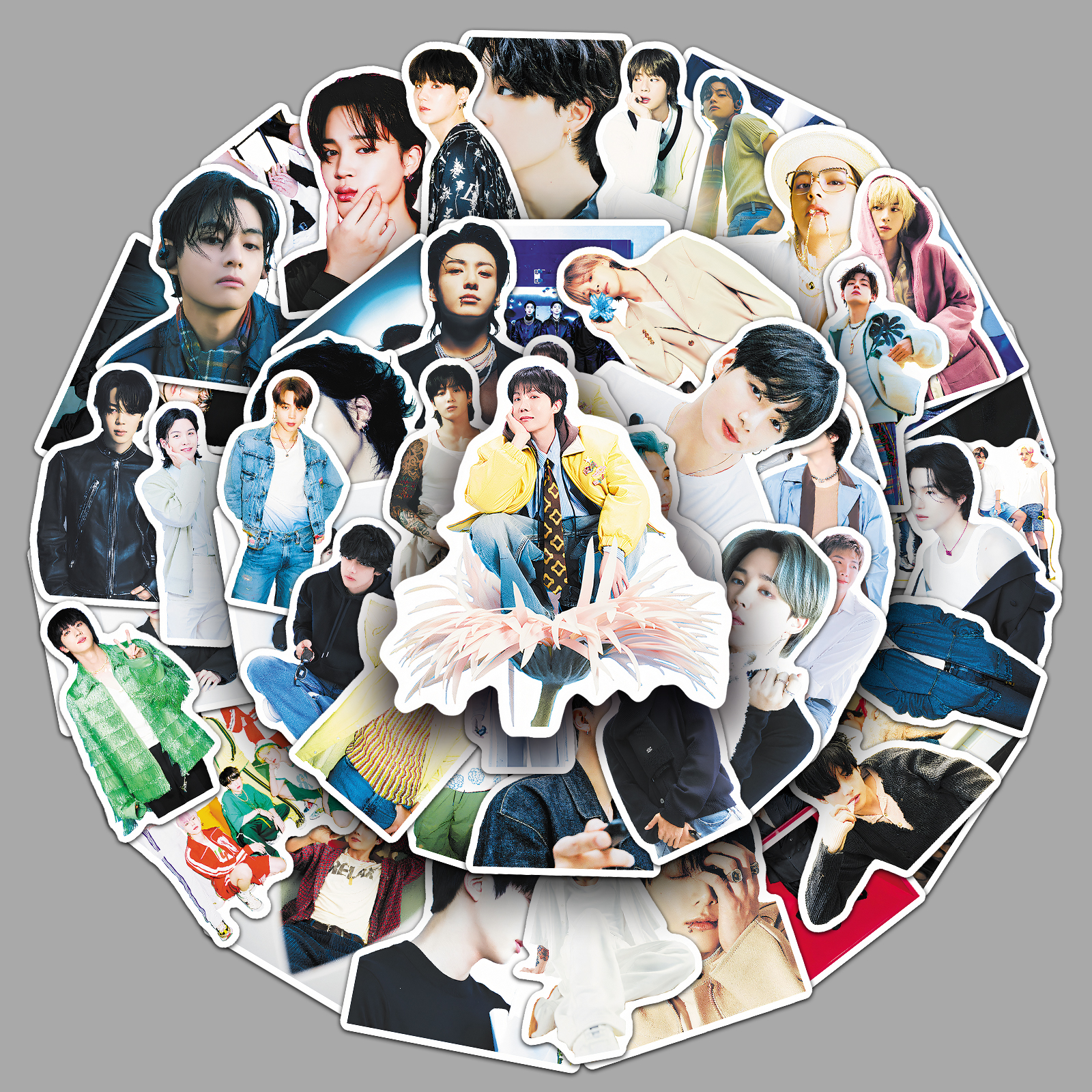 50张防弹少年团周边贴纸粉丝应援周边装饰咕卡手机壳水杯防水贴画