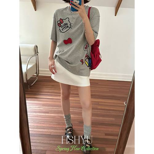 FISH YU -tty印花+立体蝴蝶结魔术贴设计感宽松圆领短袖T恤26152