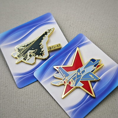 歼35苏57战斗机金属飞机胸针徽章