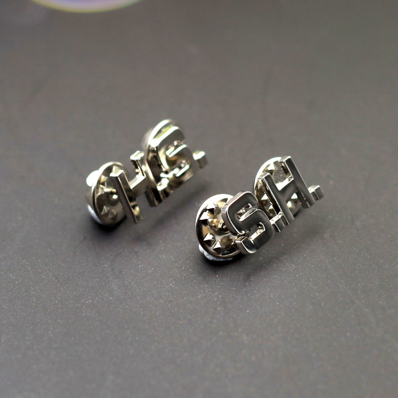 百搭银色sh字母diy胸针合金小领针衬衫日韩女扣针男西服复古配饰