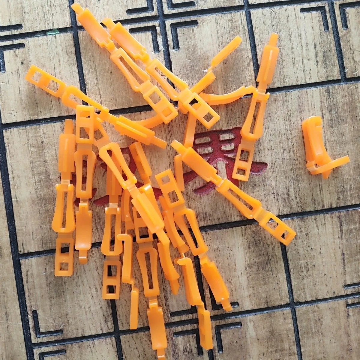 滴灌喷灌带尾部毛管堵头封口夹子节流卡子节流夹1寸滴灌夹红色,农机/农具/农膜,农用滴灌带,淘宝优惠券,粉丝福利购,淘宝优惠卷