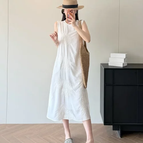 新款高级感万针刺绣亚麻醋酸白色背心连衣裙  0414d04