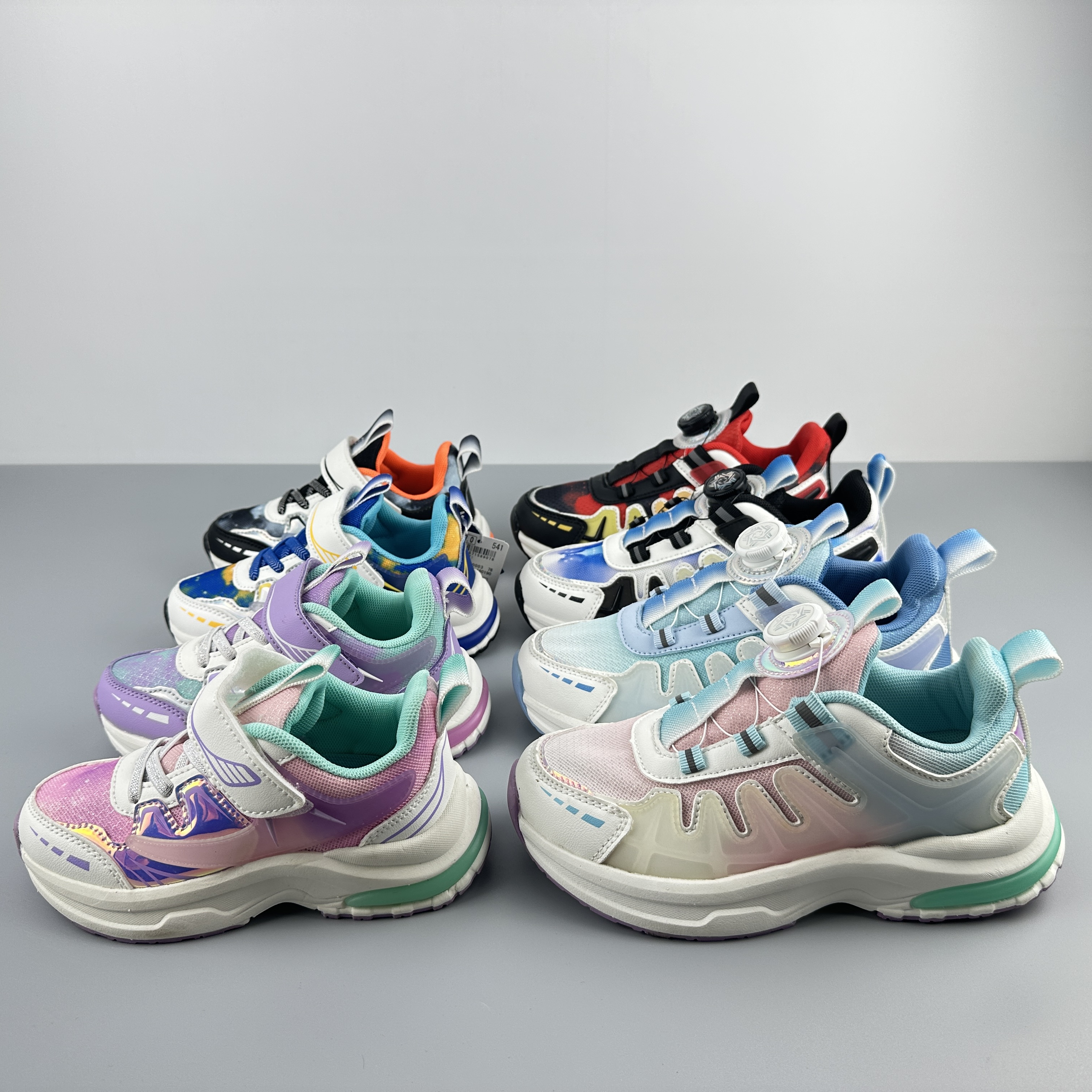 外贸原单出日本男女童运动鞋春秋款轻便透气跑步鞋3E宽楦休闲鞋