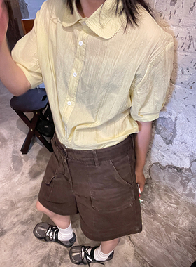 小众表妹 超嫩的黄色泡泡袖衬衫